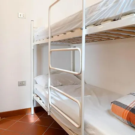 Lägenhet Bilocale Mughetto Ponte Di Legno